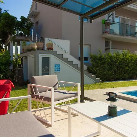 Apartment Ferienwohnung Fuer 4 Personen Ca 90 Qm In Pula, Istrien Istrische Riviera *