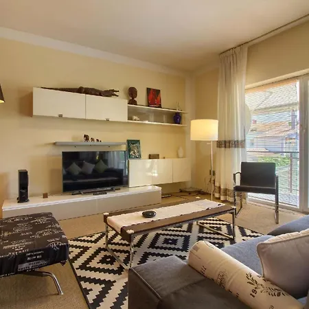 Apartment Ferienwohnung Fuer 4 Personen Ca 90 Qm In Pula, Istrien Istrische Riviera Pula